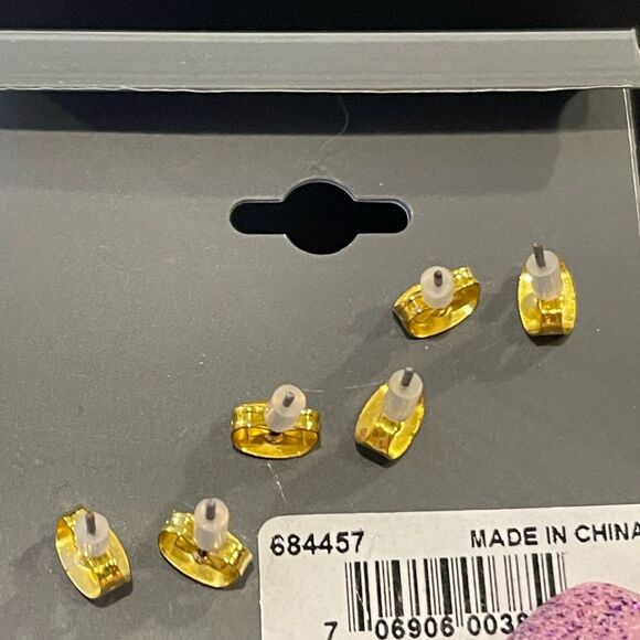 Options for sensitive ears 3 pairs of gold tone stud earrings - Picture 3 of 4